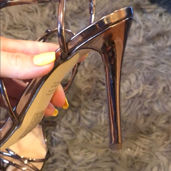 Stilettos - Picture 4 of 7